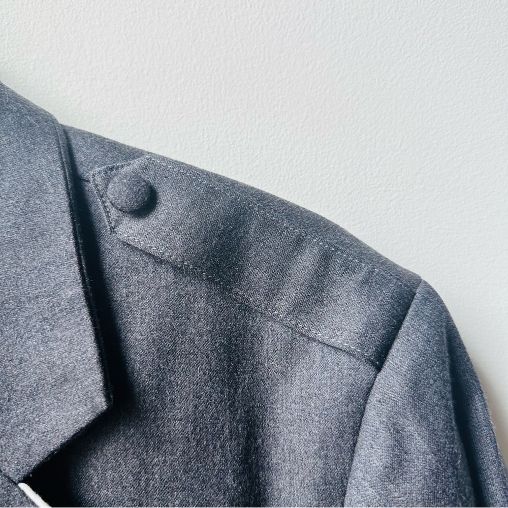 MODERN AMUSEMENT Tuxedo Jacket Sample - Picture 2 of 5